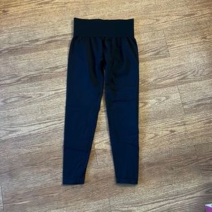 Black NVGTN medium leggings